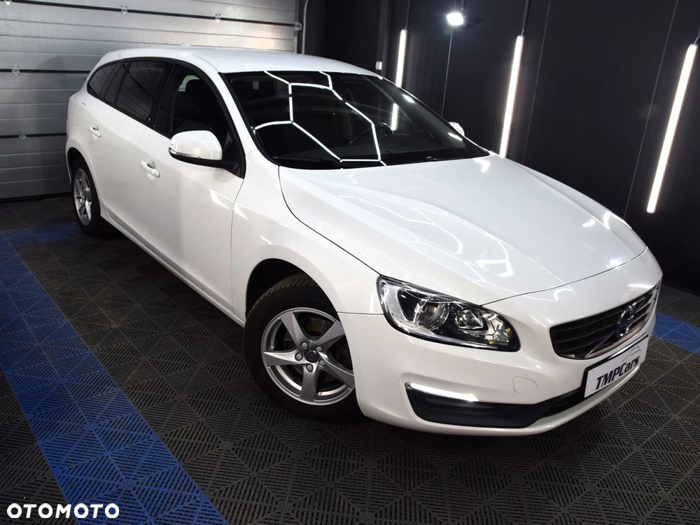 Volvo V60 T3 Drive-E Kinetic - 25