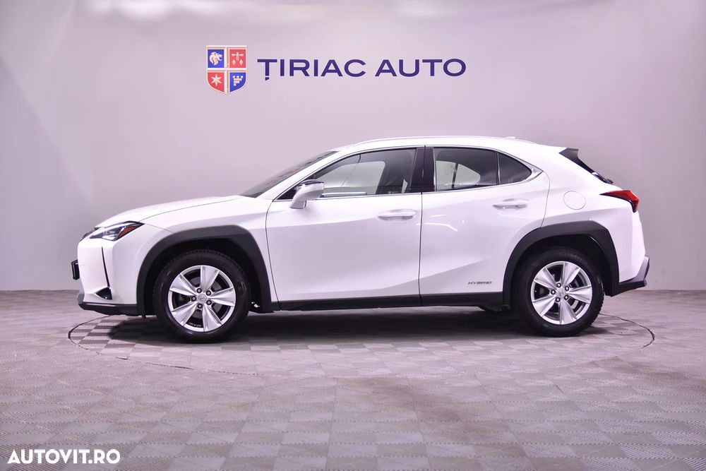 Lexus UX - 2