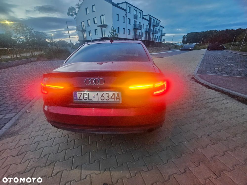 Audi A4 Limousine 2.0 TFSI ultra Sport S tronic - 18