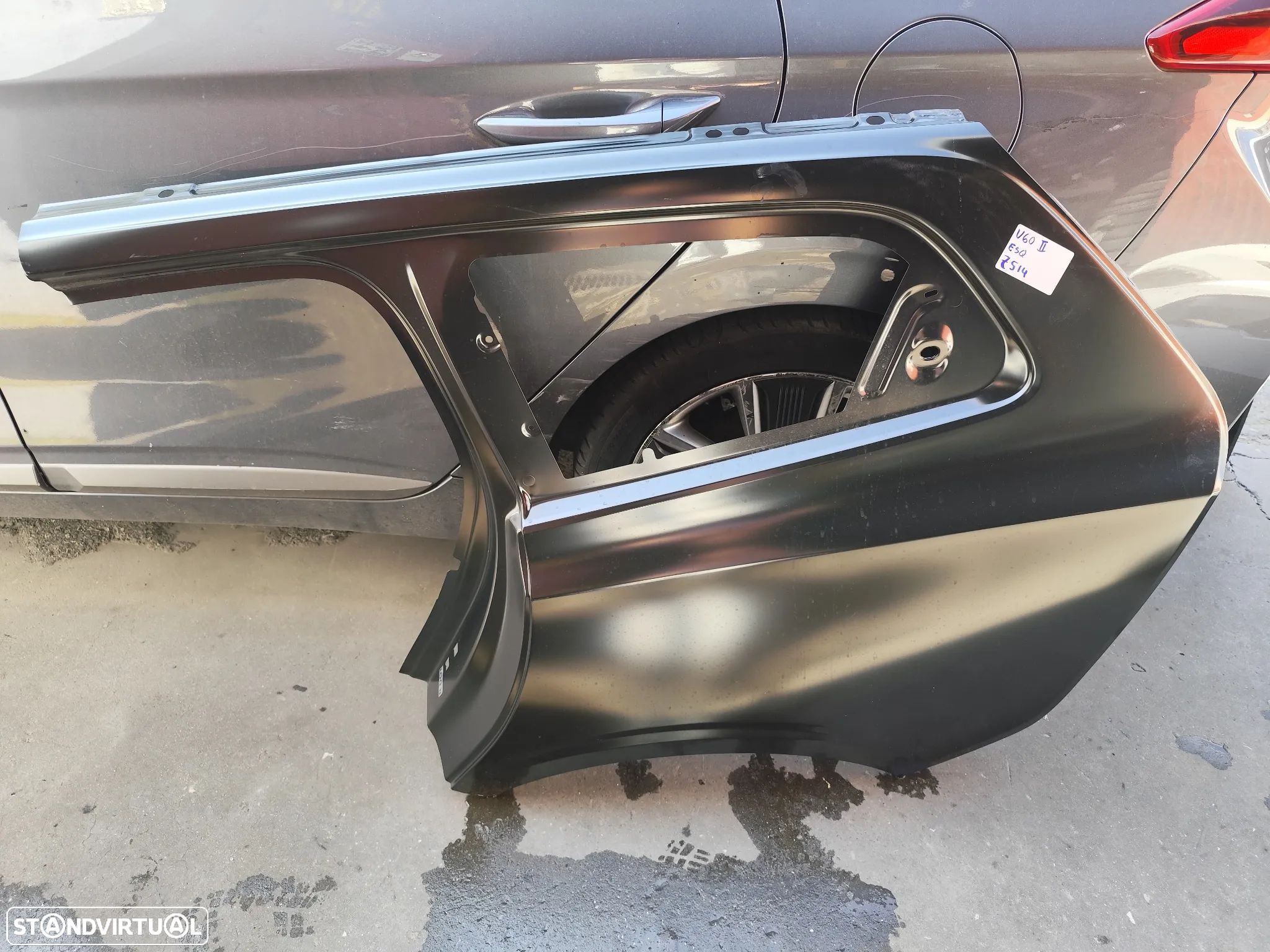 VOLVO V60 II PAINEL ILHARGA ESQUERDA - Z514 - 1
