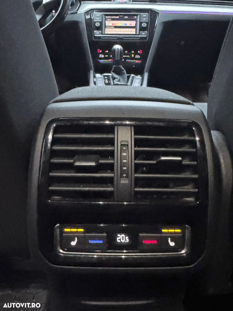 Volkswagen Passat Variant 2.0 TDI DSG Comfortline - 20