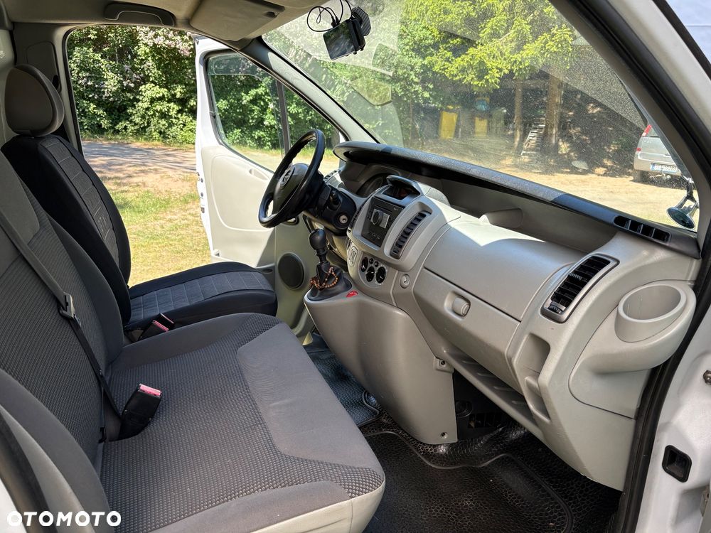 Opel Vivaro L2H1 2.9t - 28