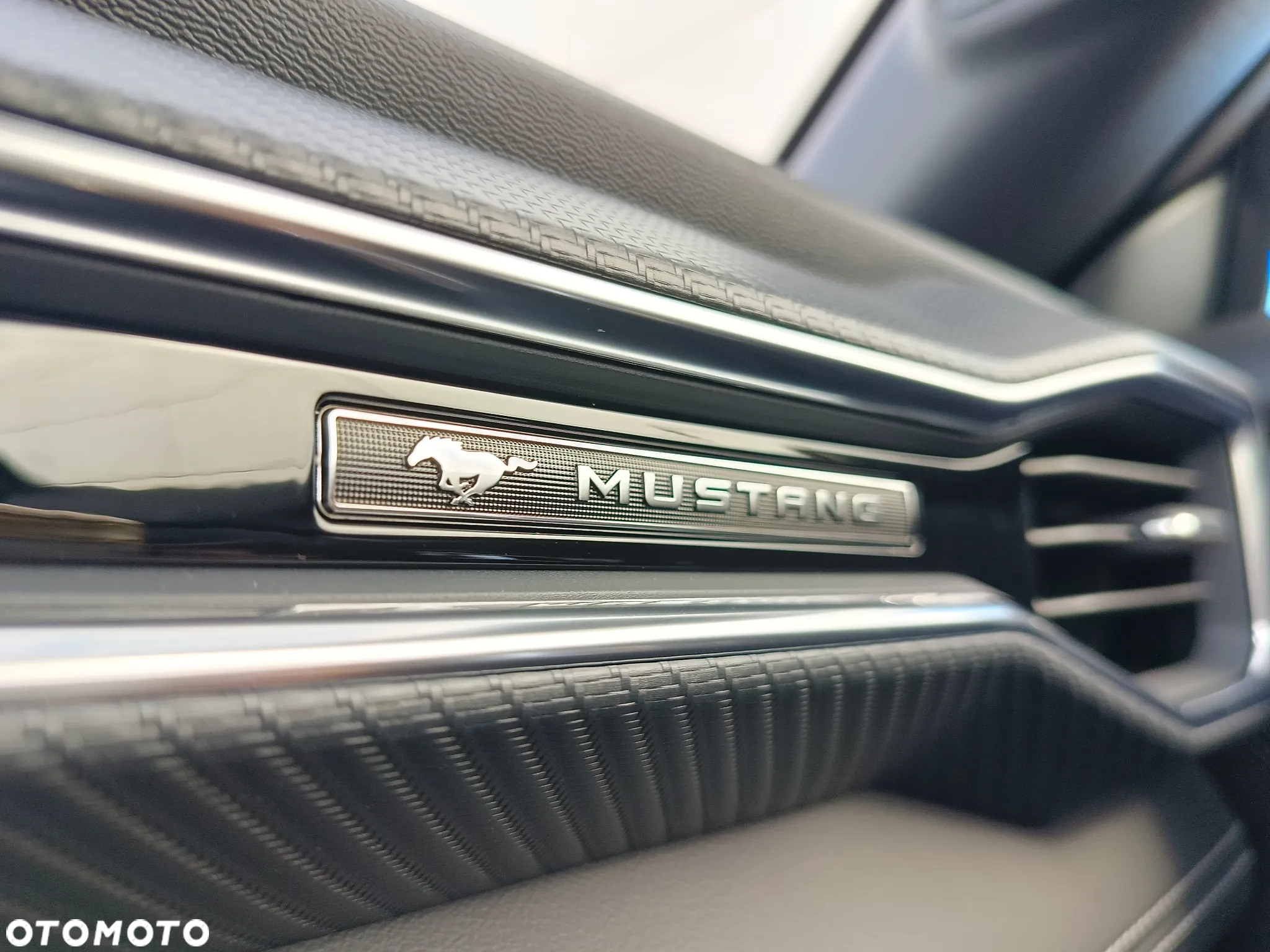 Ford Mustang 5.0 V8 GT - 23