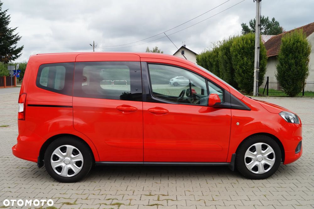 Ford Tourneo Courier 1.5 TDCi Trend - 19