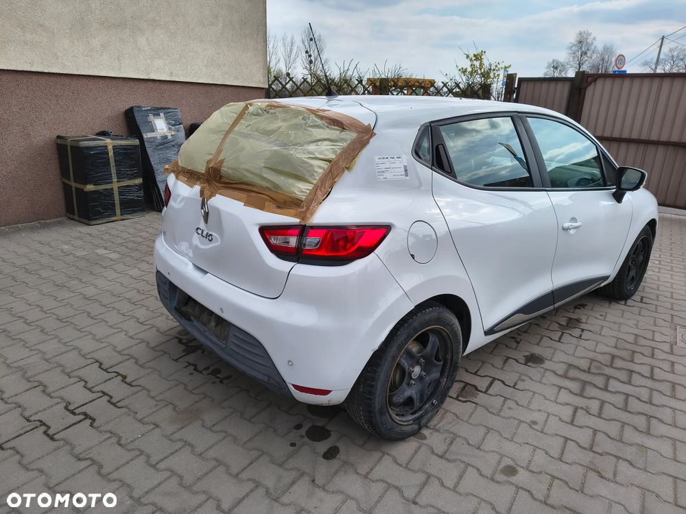 Renault Clio - 6