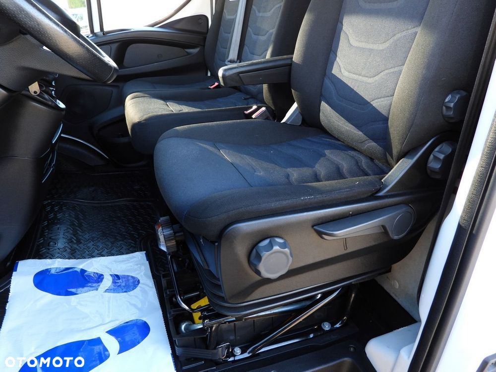 Iveco DAILY 50C17 PLANDEKA 10 PALET TEMPOMAT BLIŹNIACZE KOŁA KLIMATYZACJA  180KM - 29