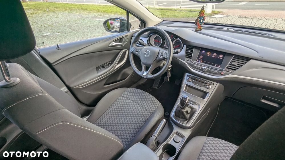 Opel Astra 1.2 T Edition S&S - 8