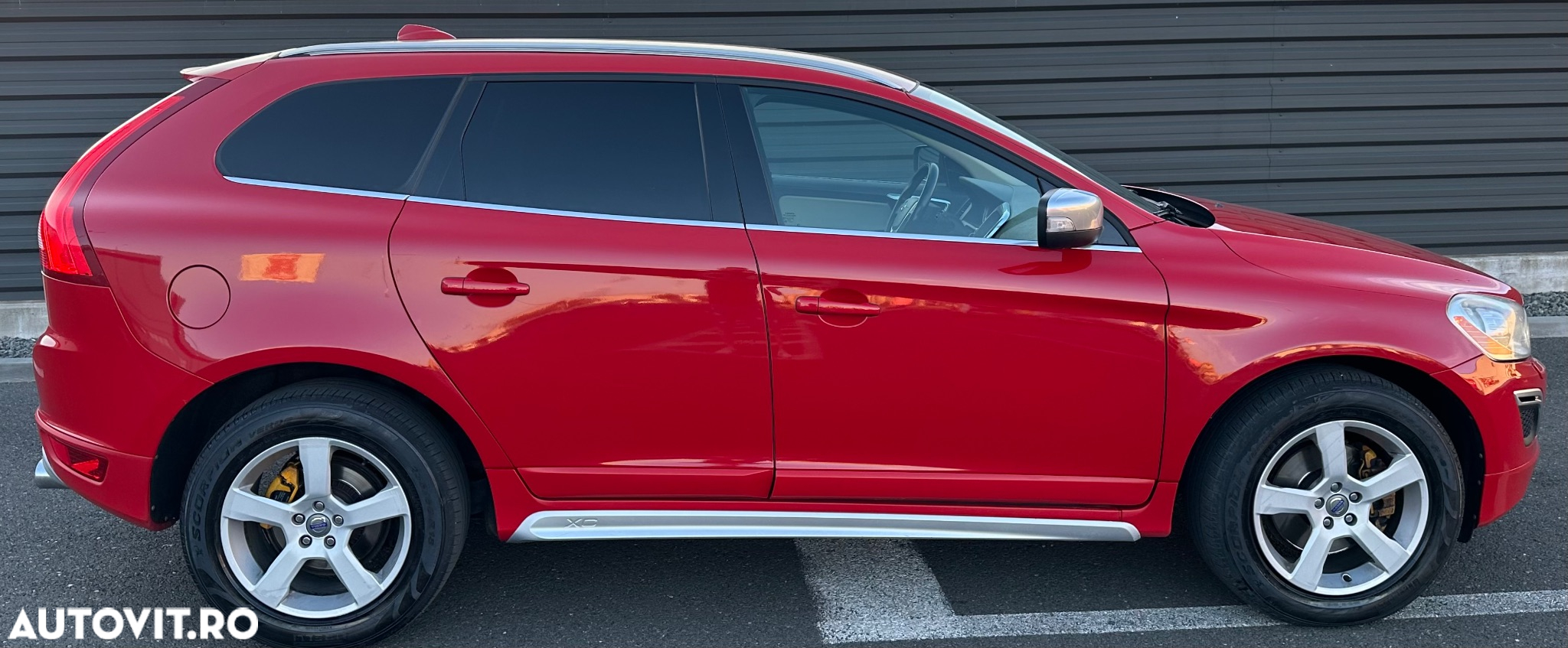 Volvo XC 60 D4 AWD Start-Stop Rdesign - 4