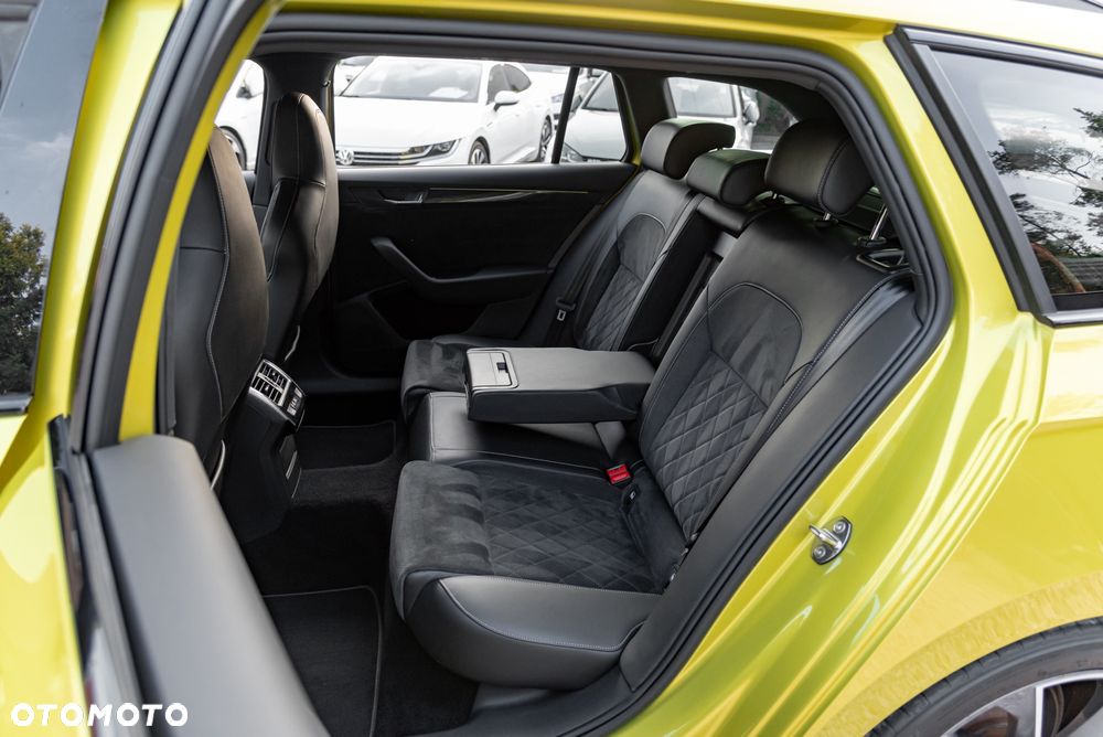Skoda Superb 2.0 TSI DSG SportLine - 17