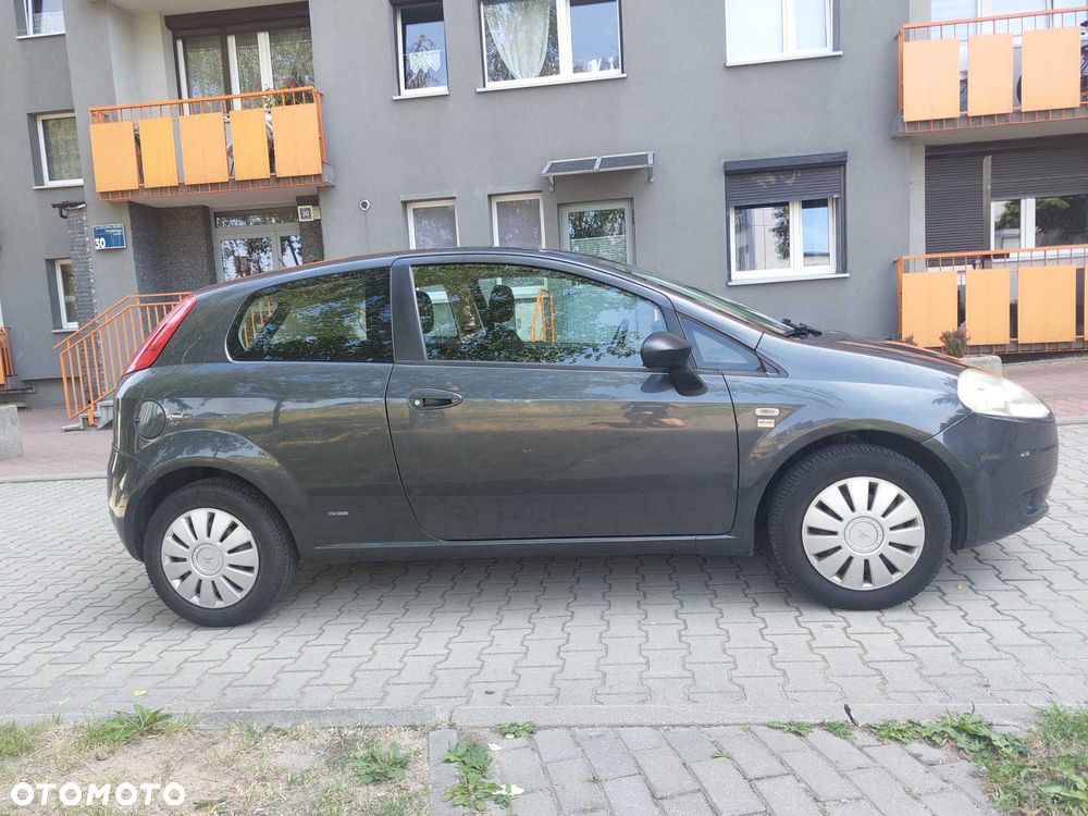 Fiat Grande Punto - 8