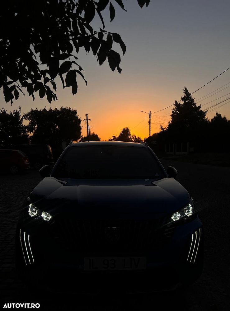 Peugeot 2008 1.2 L PureTech STT EAT8 Allure - 6