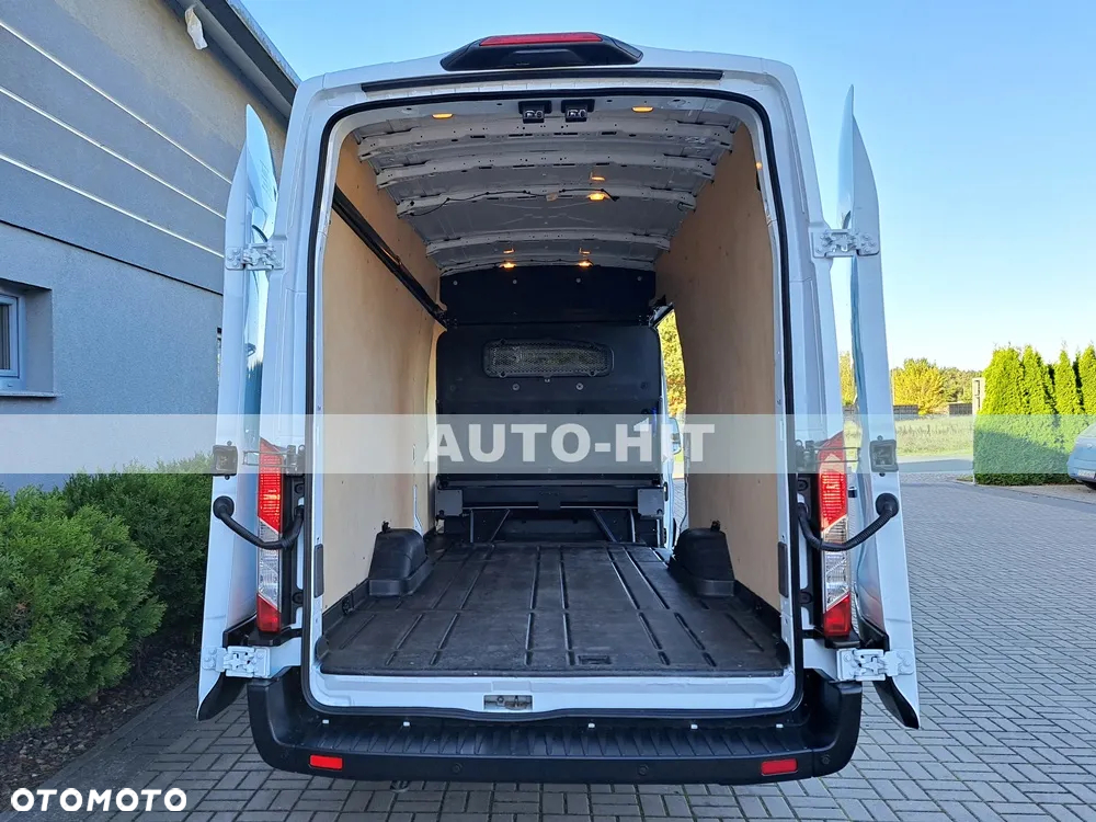 Ford Transit - 10