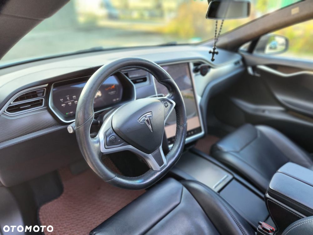 Tesla Model S Long Range Plus - 16