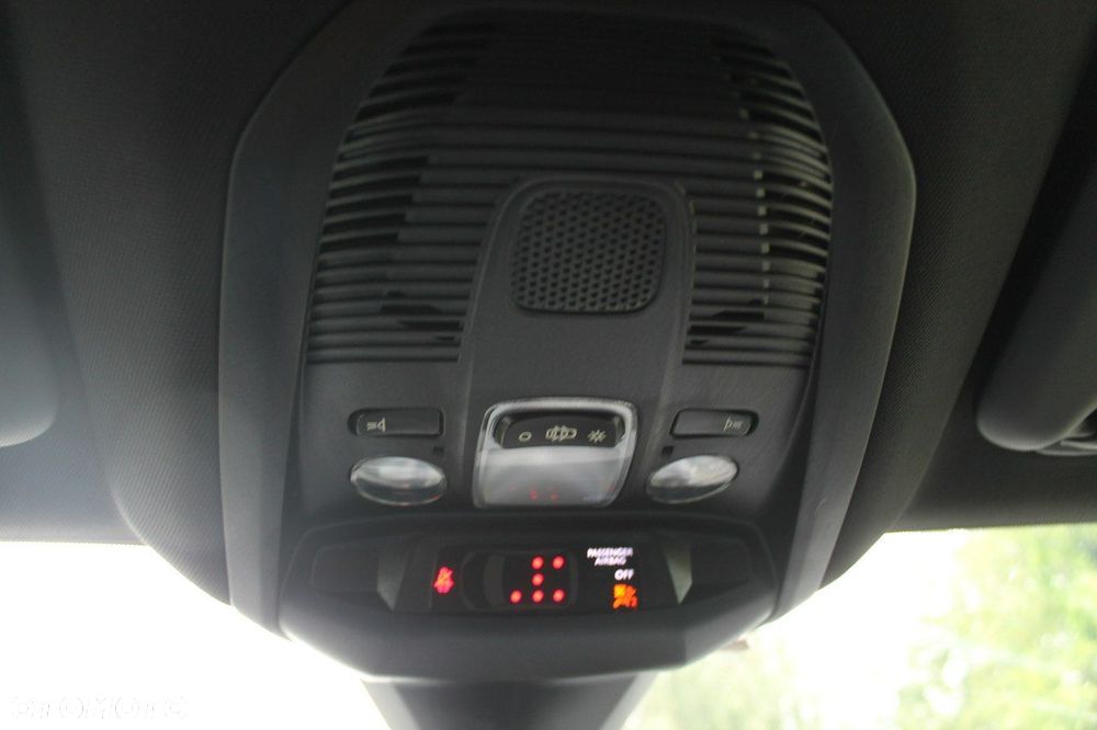 Peugeot 5008 - 22