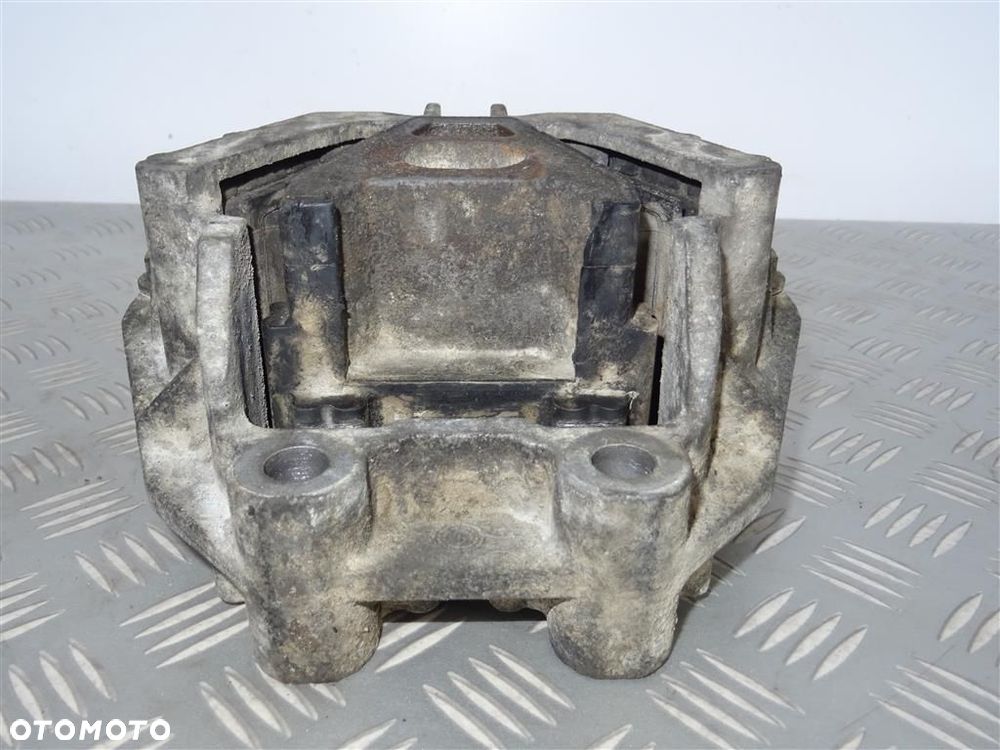 Poduszka Silnika Łapa Renault Midlum  6.2D 214KM 2002R 5010316155 - 2