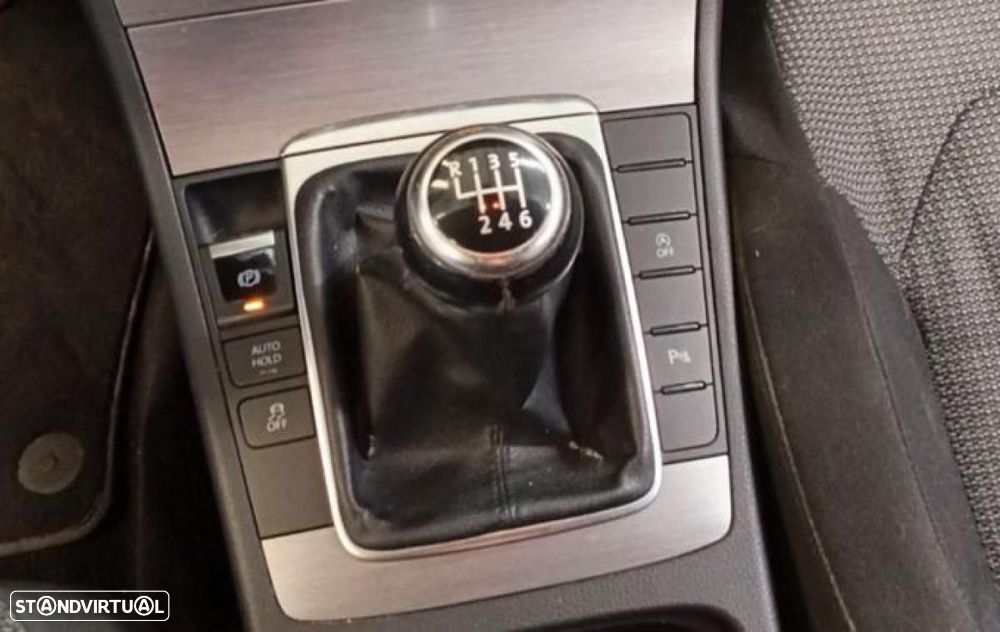 VW Passat Variant - 5
