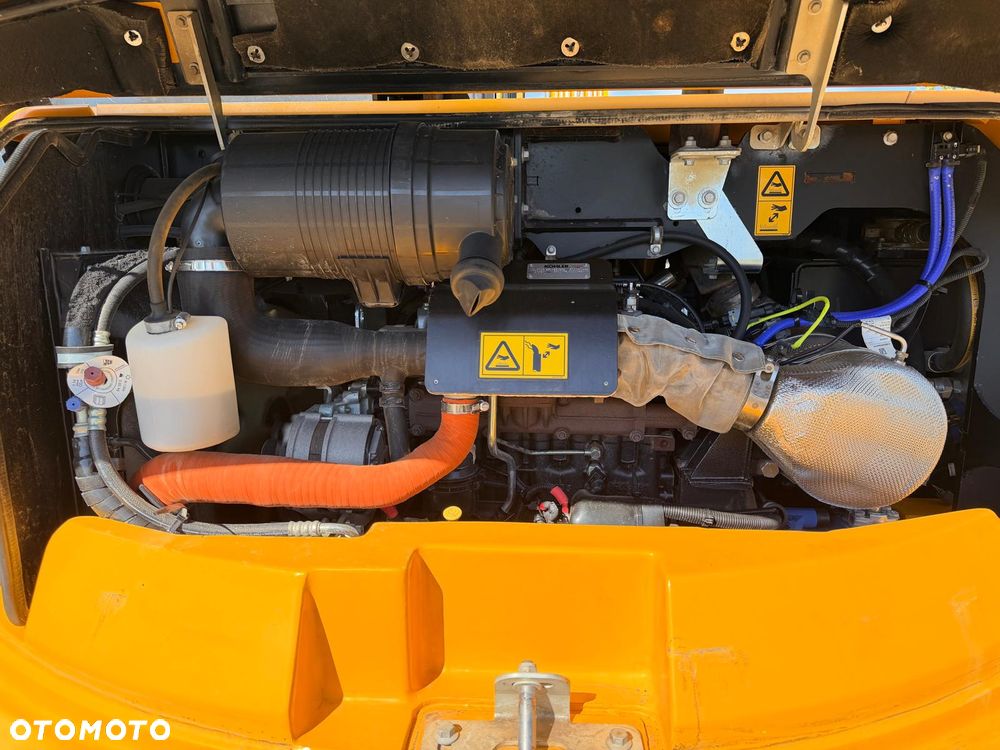 JCB 86C-2 - 6