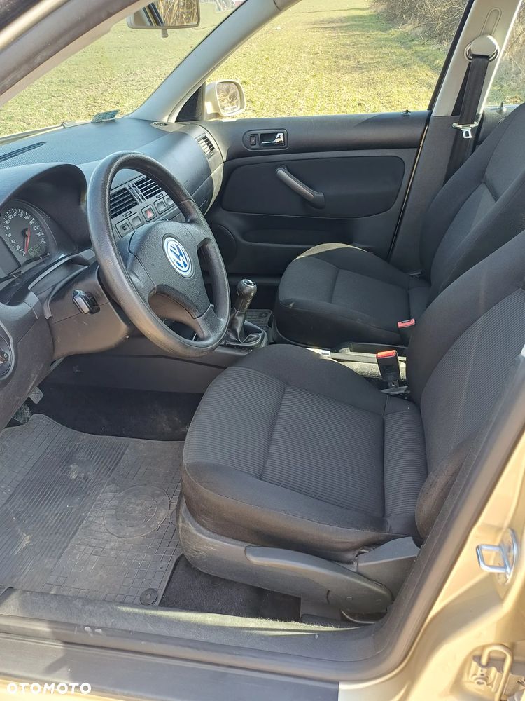 Volkswagen Bora 1.6 Trendline - 7