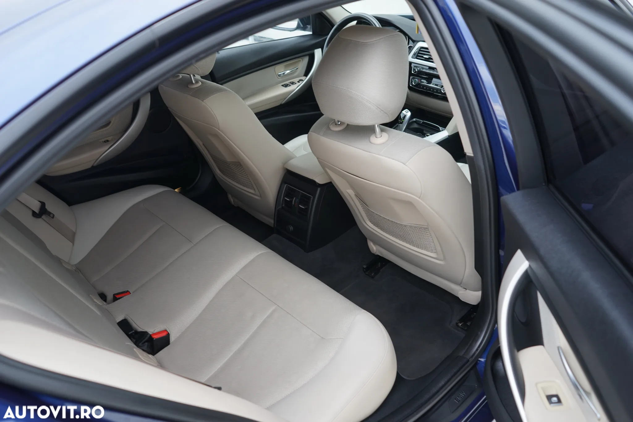 BMW Seria 3 - 25