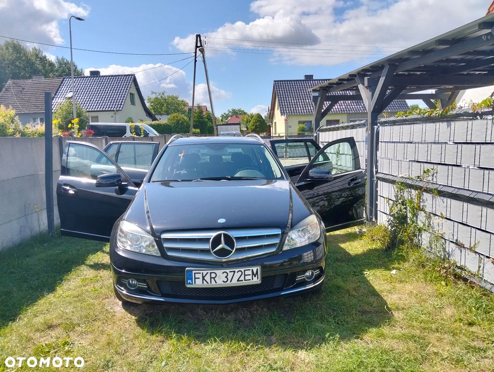 Mercedes-Benz Klasa C 180 T Kompressor Automatik BlueEFFICIENCY Avantgarde - 12