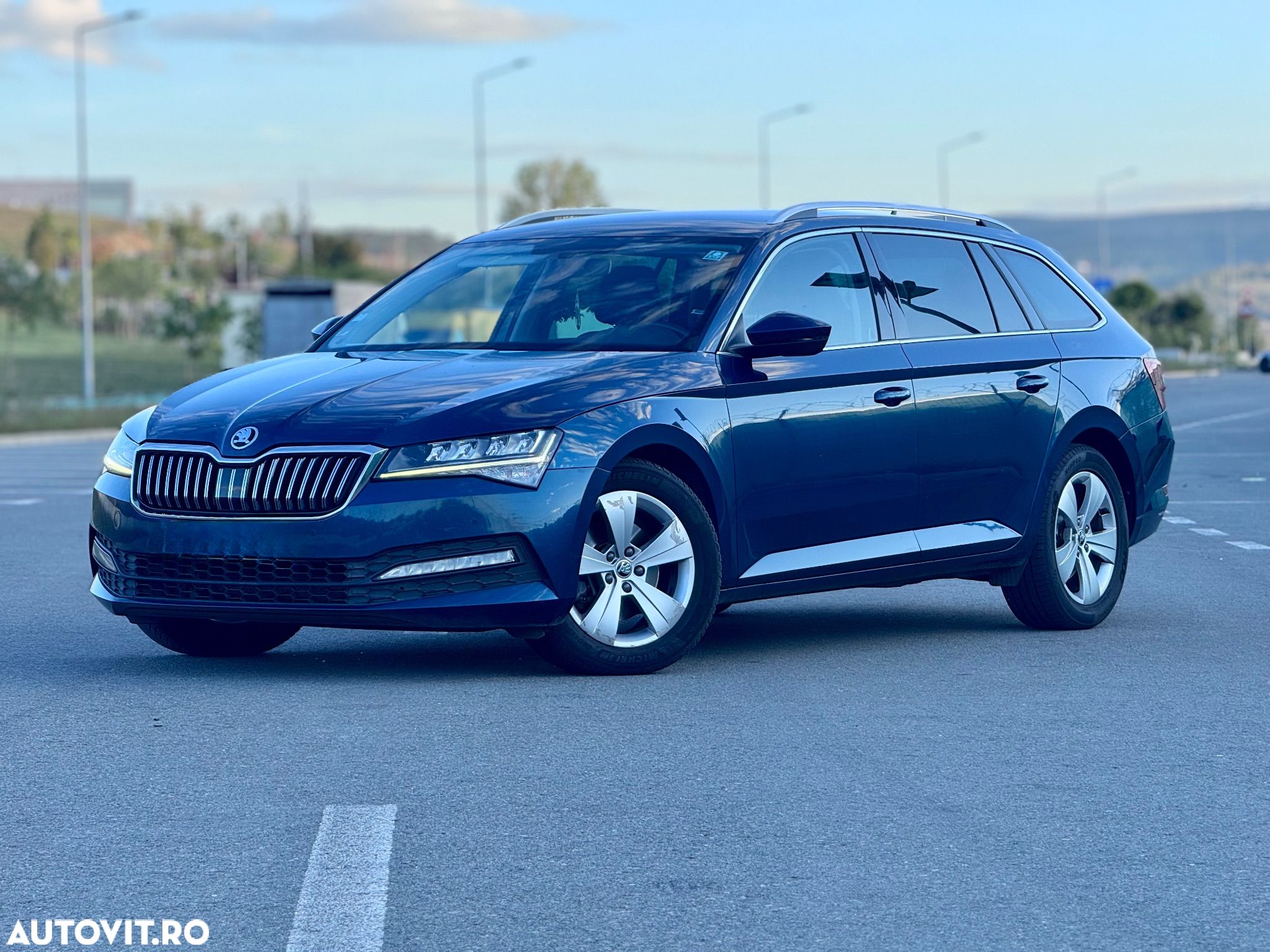 Skoda Superb 2.0 TDI 150 CP DSG Essence - 1