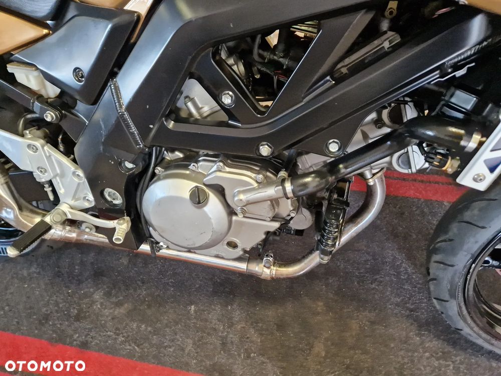 Suzuki SV - 24