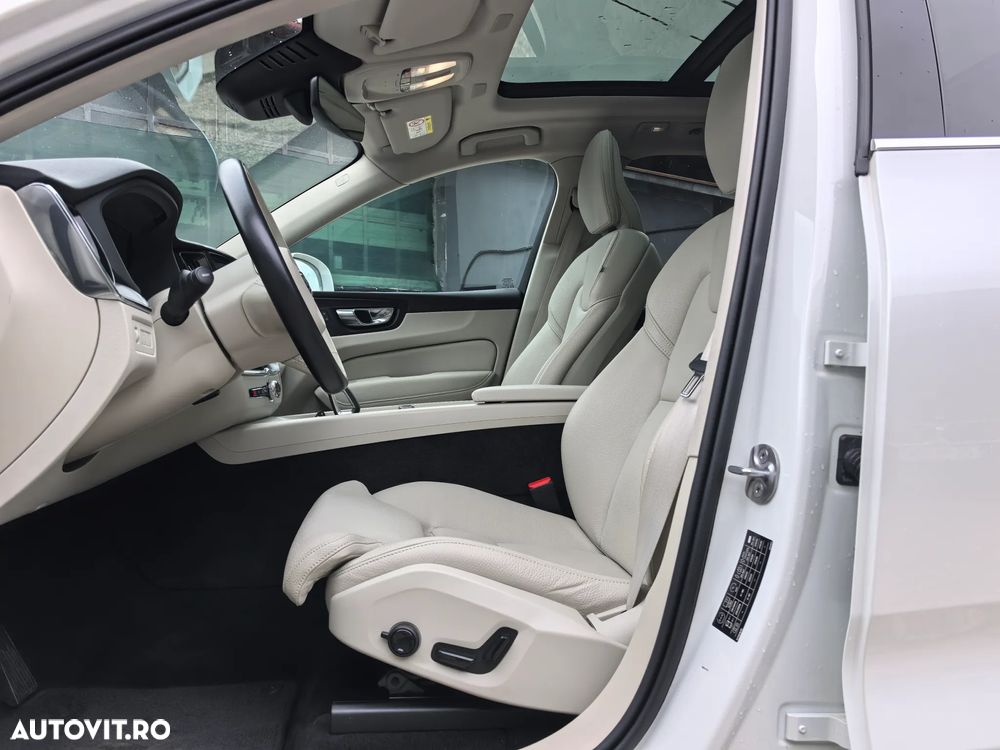 Volvo XC 60 T8 AWD Recharge Geartronic Inscription Expression - 12