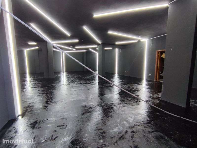 Loja/armazém/habitação - Grande imagem: 2/12