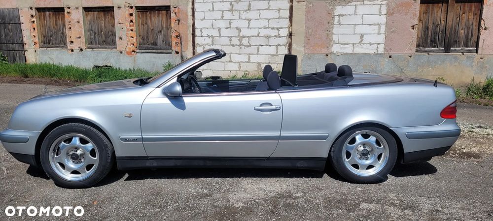 Mercedes-Benz CLK - 5