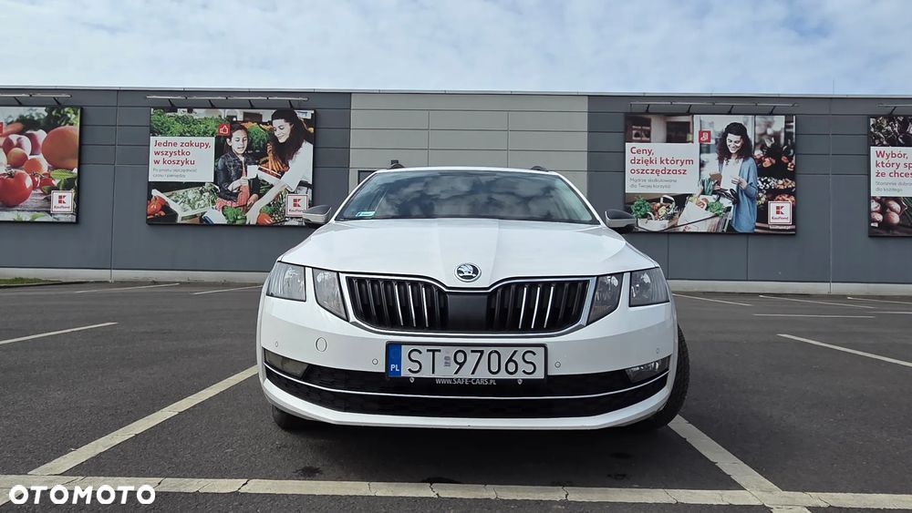Skoda Octavia 1.6 TDI Ambition - 11