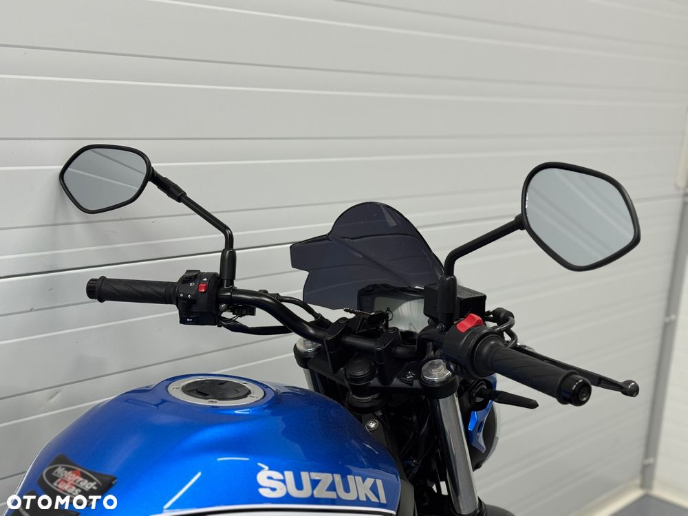 Suzuki SV - 11
