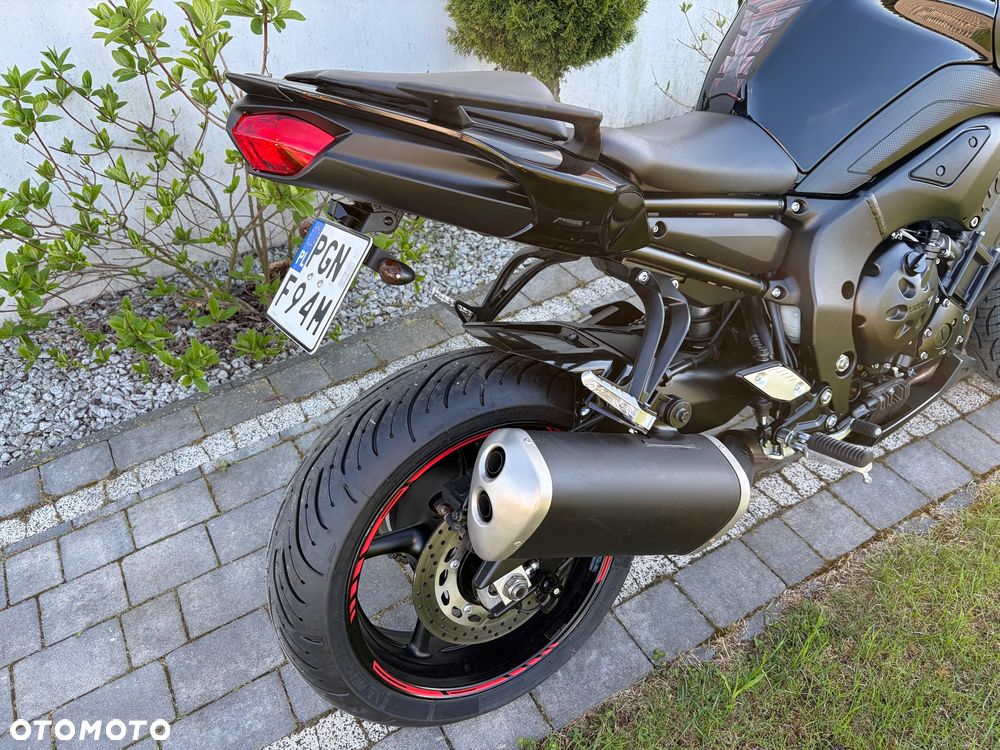 Yamaha FZ8 - 6