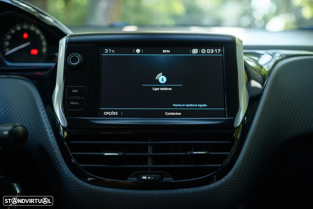 Peugeot 208 1.2 PureTech Signature - 45