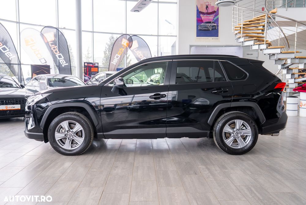 Toyota RAV4 - 9