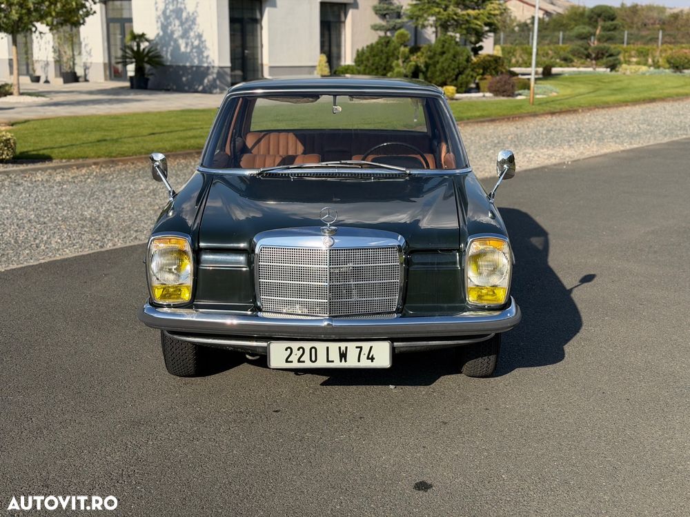Mercedes-Benz W114 - 2