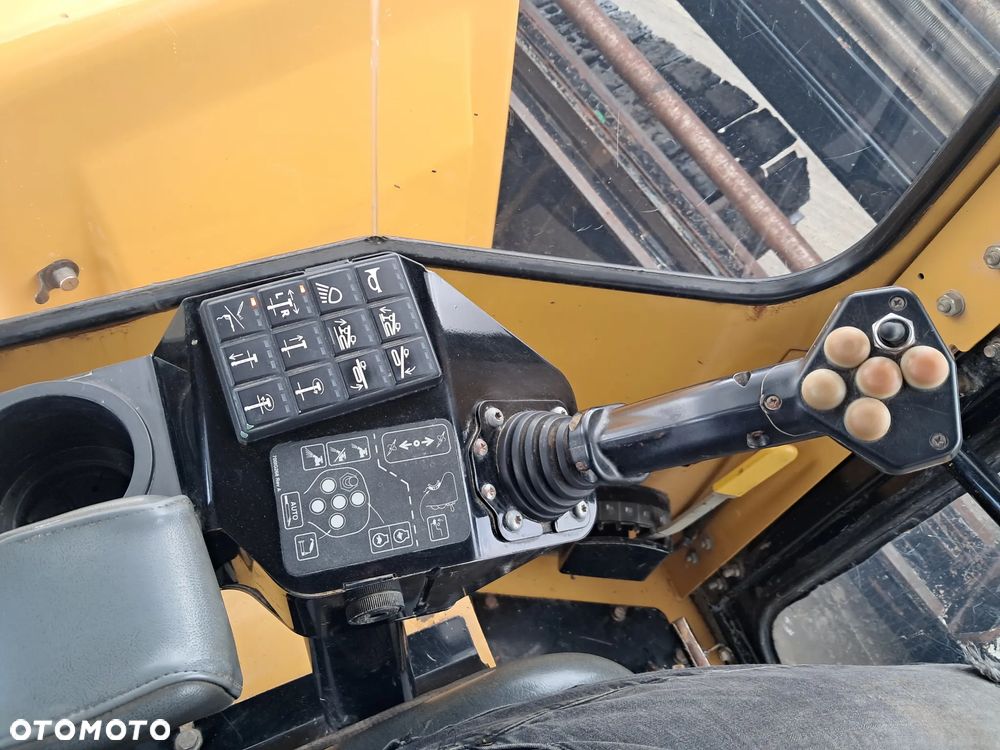 Vermeer D 24x40 Series II - 12