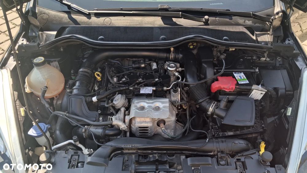 Ford Fiesta 1.0 EcoBoost SYNC Edition - 8