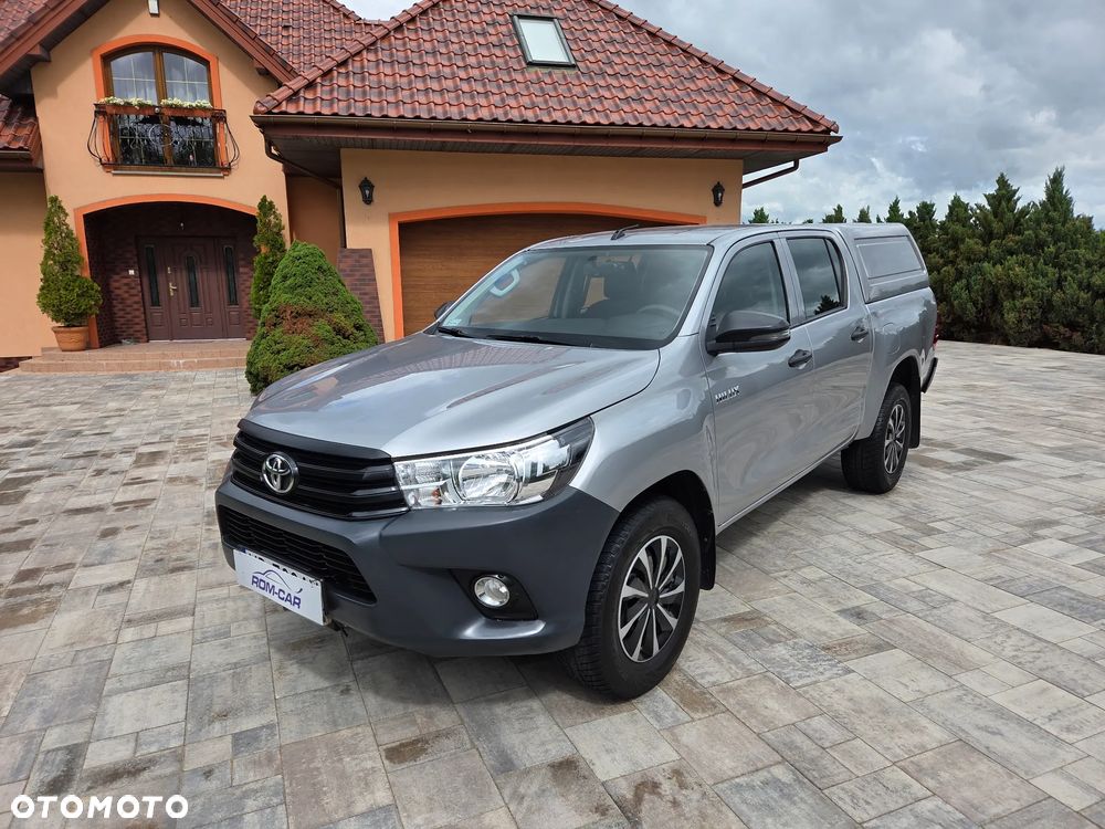 Toyota Hilux - 2