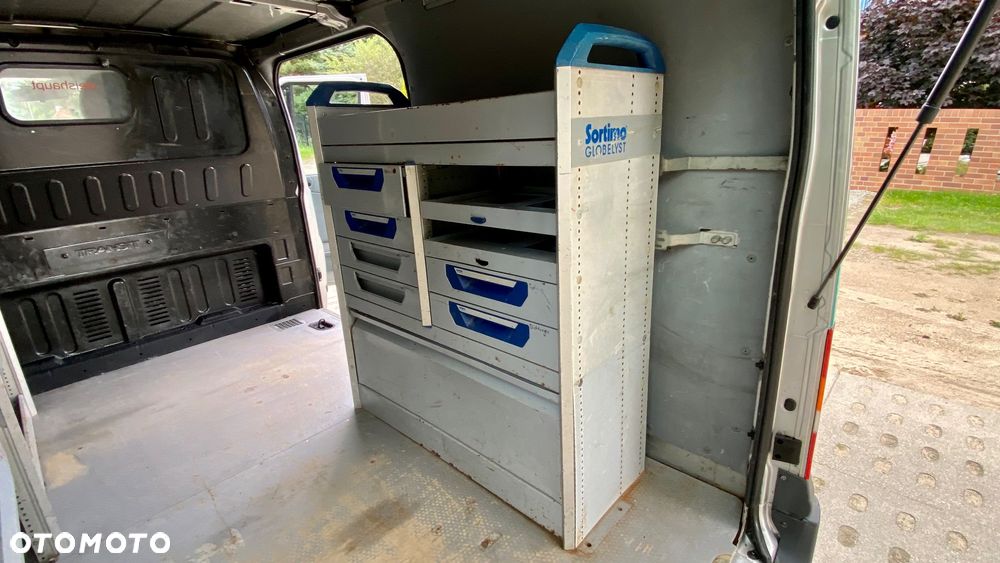 Ford Transit - 12