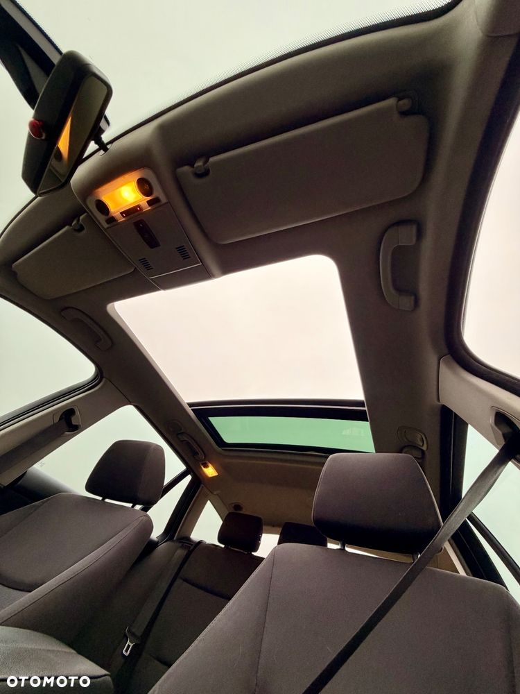 BMW Seria 3 320d - 17