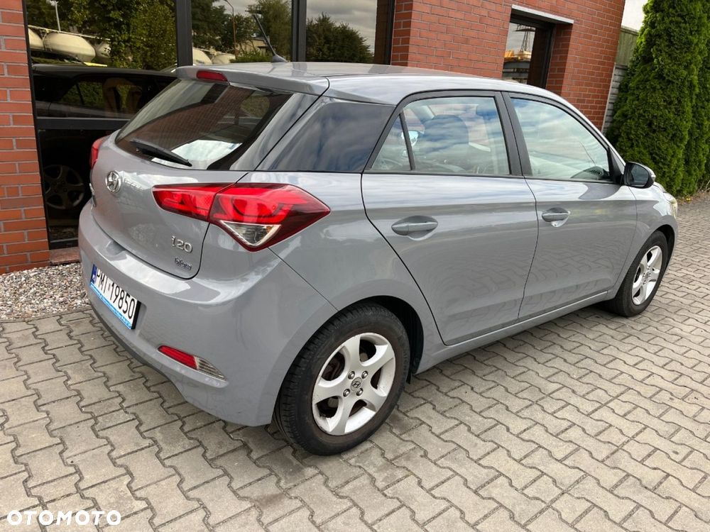 Hyundai i20 1.1 CRDi Style - 4
