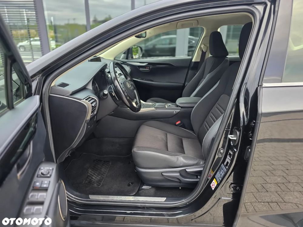 Lexus NX 300h Elegance AWD - 27