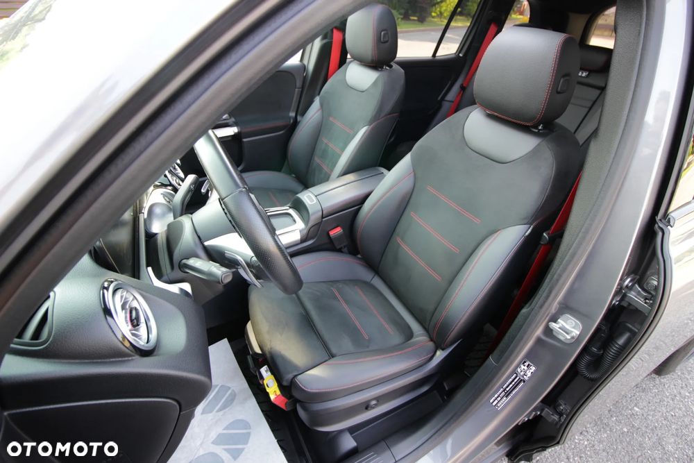 Mercedes-Benz GLB AMG 35 4-Matic - 17