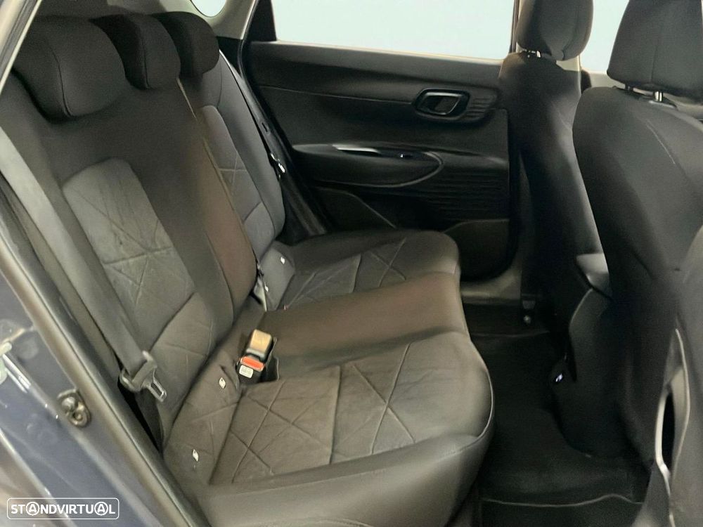 Hyundai Bayon - 16