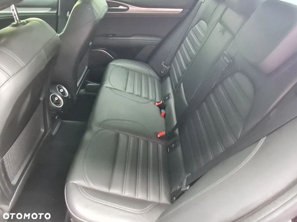 Alfa Romeo Stelvio 2.0 Turbo Super Q4 - 11