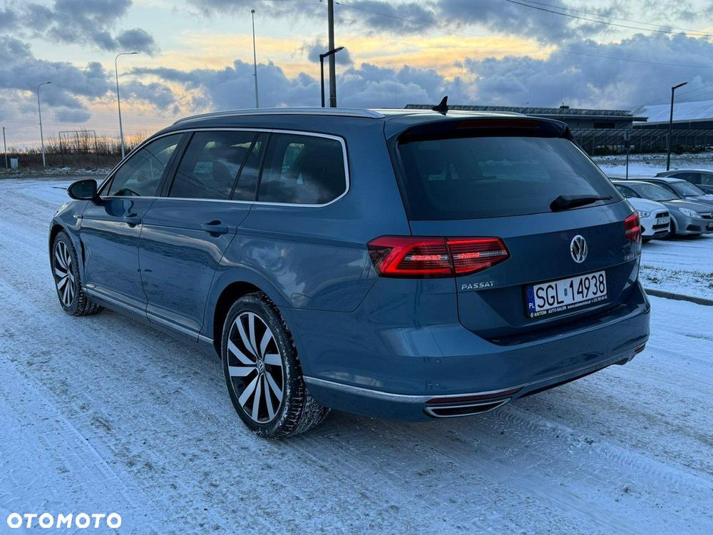 Volkswagen Passat - 5