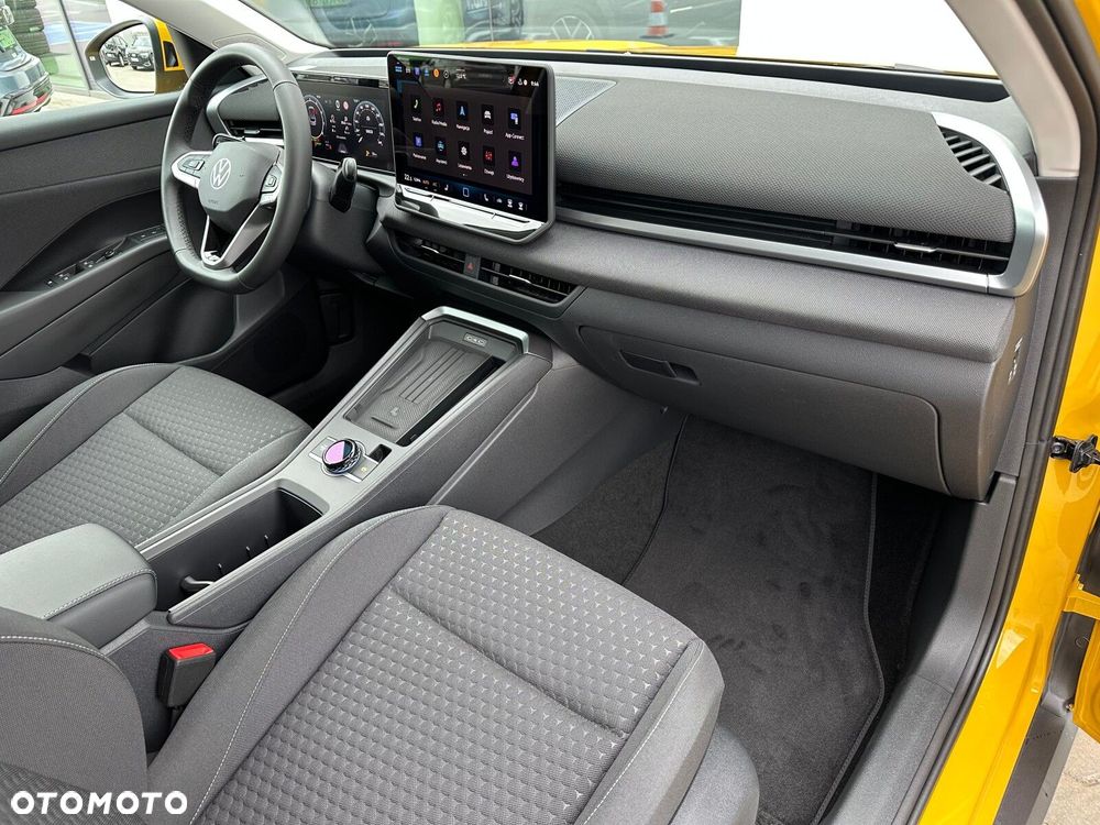 Volkswagen T-Roc 1.5 eTSI Life DSG - 19