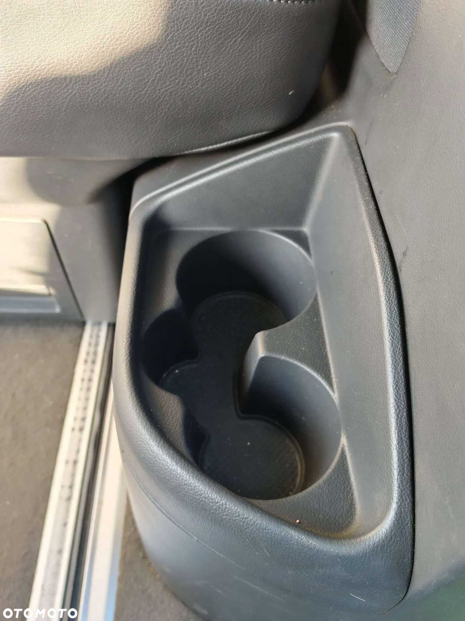 Volkswagen Multivan - 16