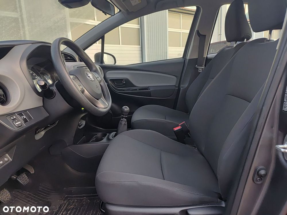 Toyota Yaris - 11