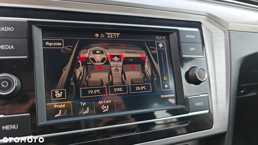 Volkswagen Passat - 22